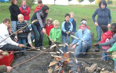 Der Fisch „Blubber“ lud alle zum Herbstfest ein